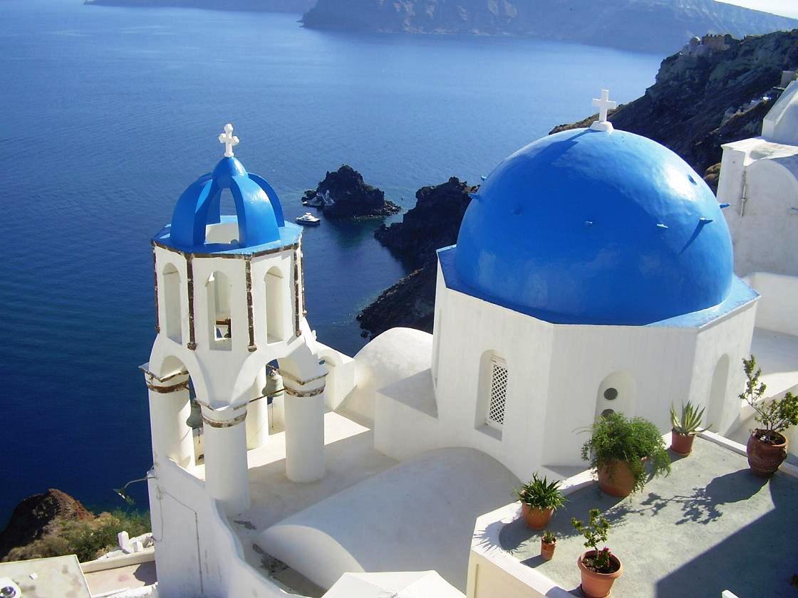 Yacht Charter in Santorini