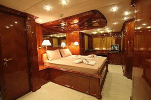 Lüks Kiralık Motor Yat Dream