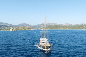 Aqua Bella Gulet Available for Charter