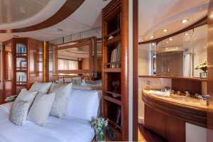 Location Yacht de Luxe Iris Azimut 74 Grèce