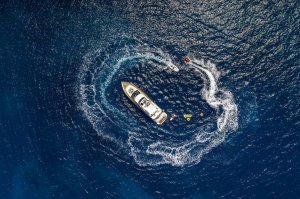 Location Yacht de Luxe Iris Azimut 74 Grèce