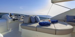 Location Yacht de Luxe Iris Azimut 74 Grèce