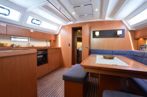 Bavaria Cruiser 46 - 4 cab. - Iris - 2016