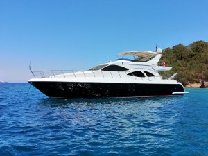 Breeze S Yacht Available for Charter