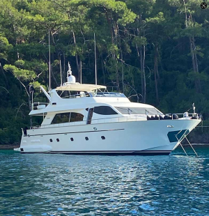 Lüks Kiralık Motor Yat BORAM FALCON 86