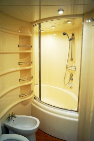 Location Yacht de Luxe Chill Out II Azimut 68 Evolution Grèce