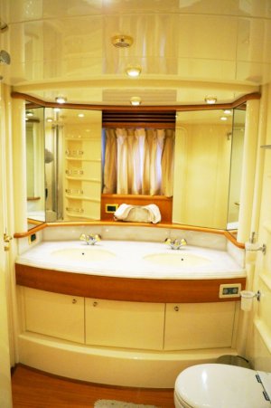 Location Yacht de Luxe Chill Out II Azimut 68 Evolution Grèce