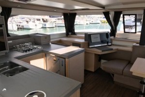 Fountaine Pajot Astrea 42 - Wave