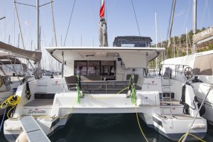 Catamaran Charter Fountaine Pajot Isla 40 - 3 + 1 cab. - Serenita - 2023