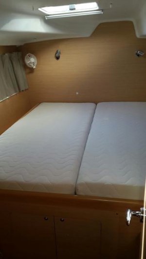 Lagoon 380 S2 - 4 cab. - Relax II - 2015