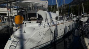 Lagoon 380 S2 - 4 cab. - Relax II - 2015