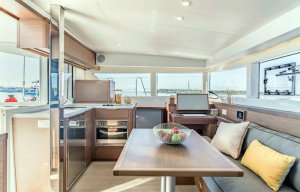 Lagoon 40 - 4 + 2 cab - Sail Castor - 2021.