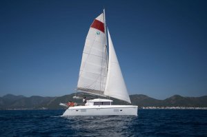 Lagoon 421 - 4 + 1 cab. - Milly - 2013.