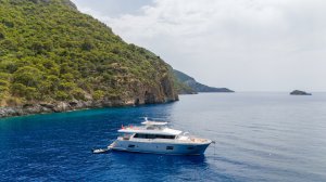 Kiralık Motor Yat LAVIN