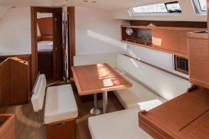 Oceanis 45 - 4 cab. - Slide