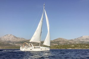 Oceanis 45 - 4 cab. - Slide