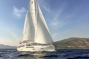Oceanis 45 - 4 cab. - Slide