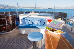 Location Yacht de Luxe Option B Grèce