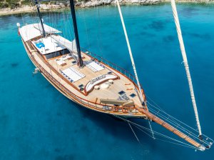 Performance Fee Gulet Available for Charter