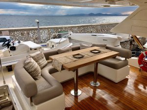 Questa e Vita Yacht Available for Charter