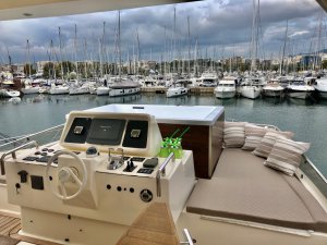Questa e Vita Yacht Available for Charter