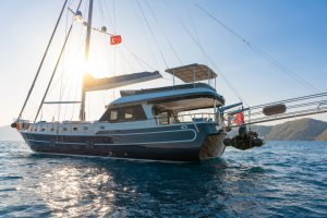 Ruzanna M Gulet Available for Charter