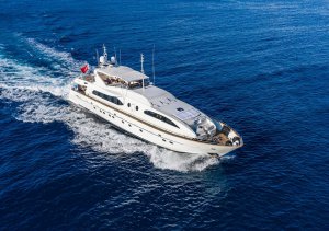 Sanref Yacht Available for Charter