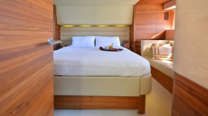 Location Yacht de Luxe Wave Master Sealine T60 Grèce