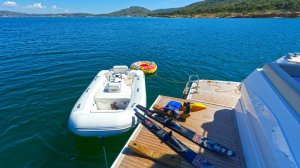 Location Yacht de Luxe Wave Master Sealine T60 Grèce