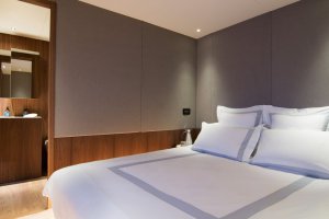 Lüks Kiralık Motor Yat WHISPER V