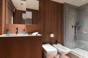 Lüks Kiralık Motor Yat WHISPER V