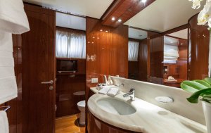 Zen Yacht Available for Charter